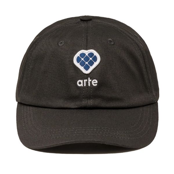 Arte Antwerp Cedric Heart Patch Cap Zwart