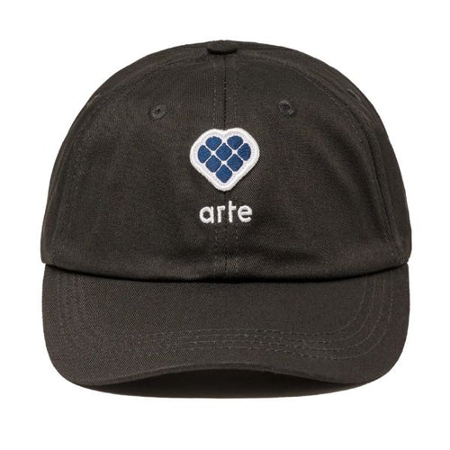 Arte Antwerp Cedric Heart Patch Cap Zwart