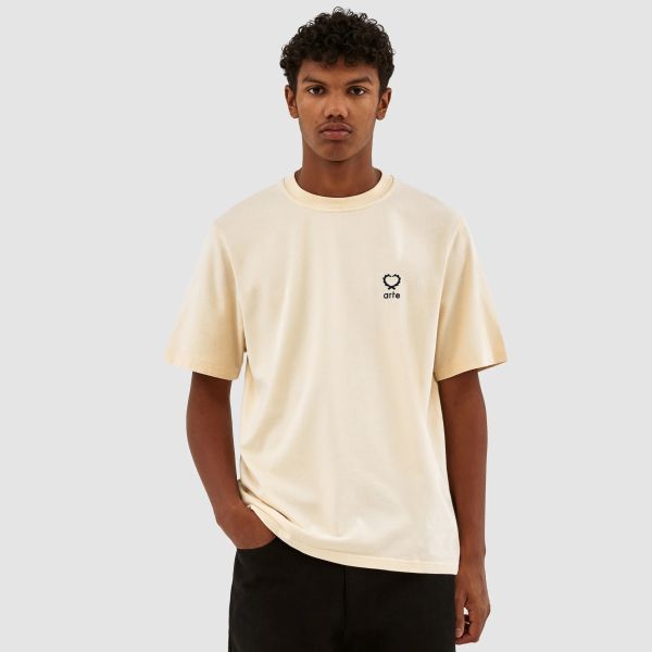 Arte Antwerp Teo Small Heart T-shirt Beige