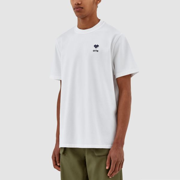 Arte Antwerp Tommy Heart Patch T-shirt Wit