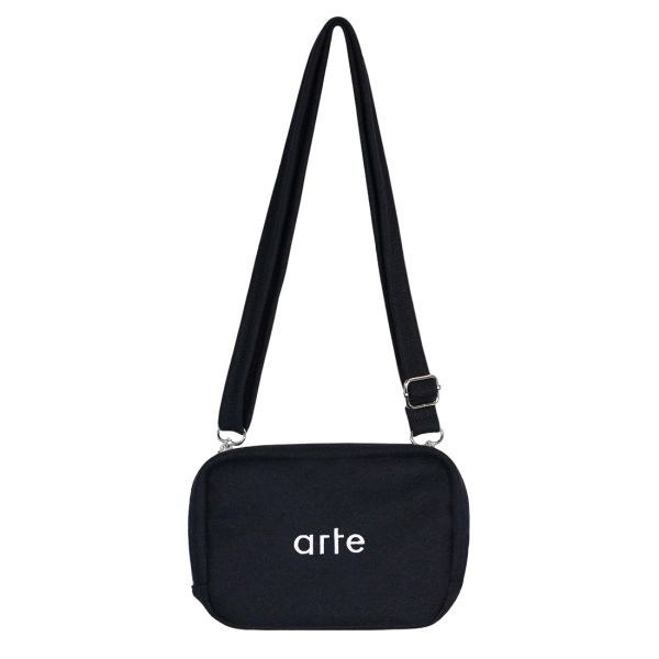 Arte Antwerp Wool Baka Bag Zwart