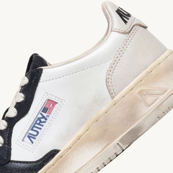 Autry Super Vintage Medalist Low Sneaker Wit/Zwart