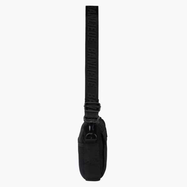 Banlieue Script Side Bag Zwart