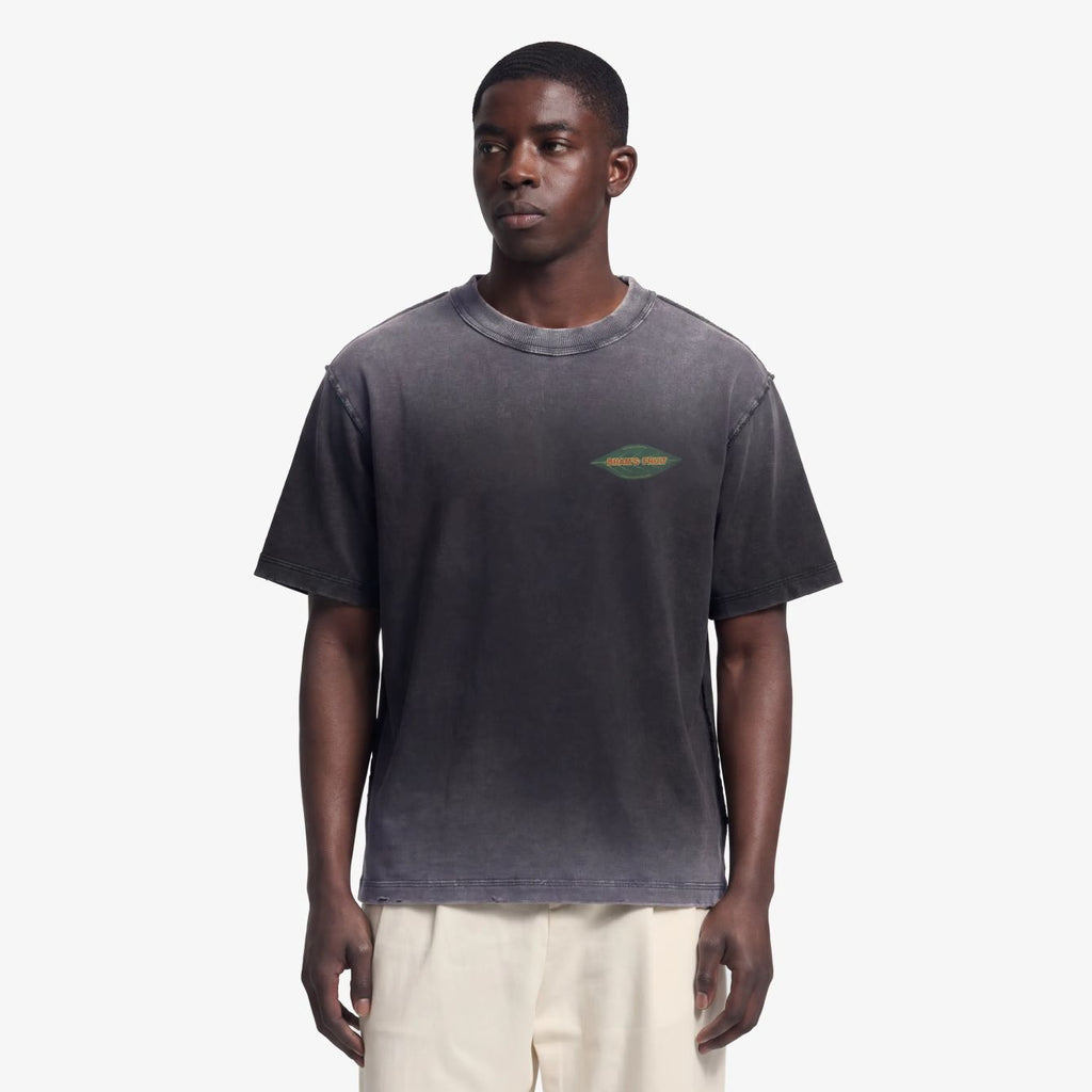 Bram’s Fruit Distressed Leaf T-shirt Zwart