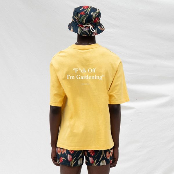 Bram's Fruit Gardening T-shirt Geel