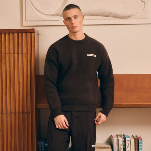 Croyez Etiquette Knit Sweater Bruin