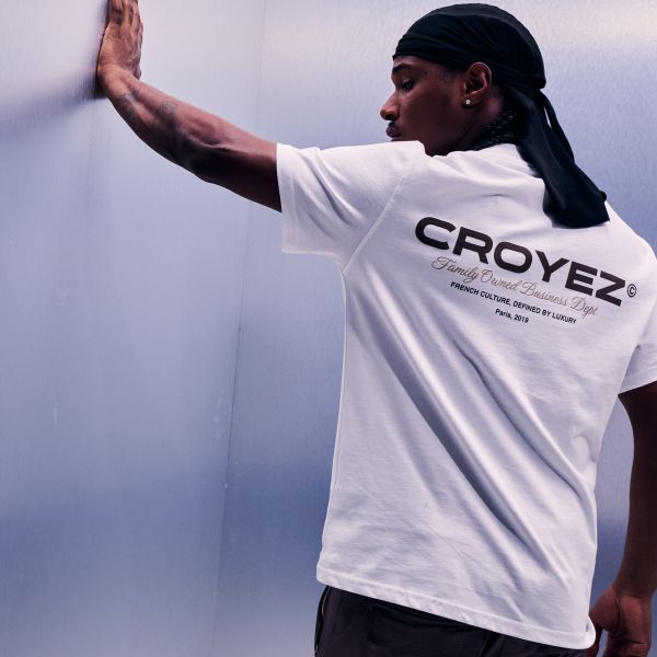 Croyez Family Owned Business T-shirt Wit