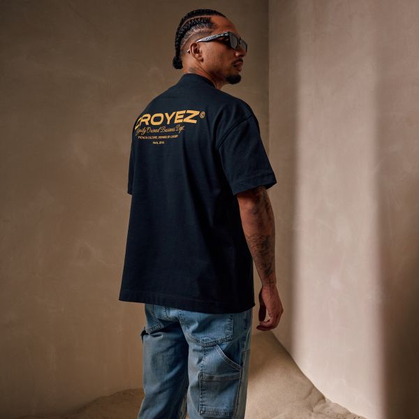 Croyez Family Owned Business T-shirt Zwart
