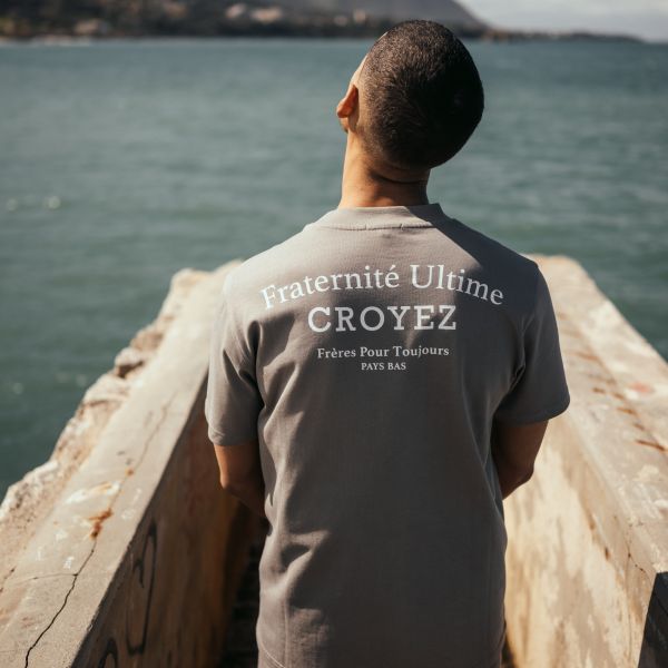 Croyez Fraternité T-shirt Grijs