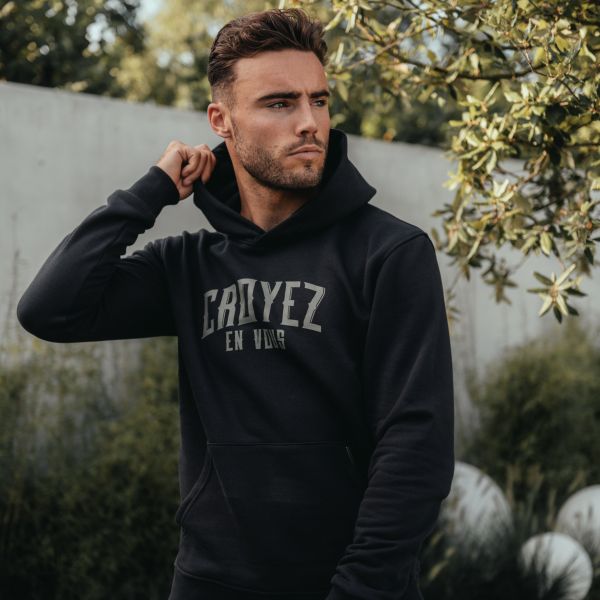 Croyez Gothic Print Hoodie Zwart
