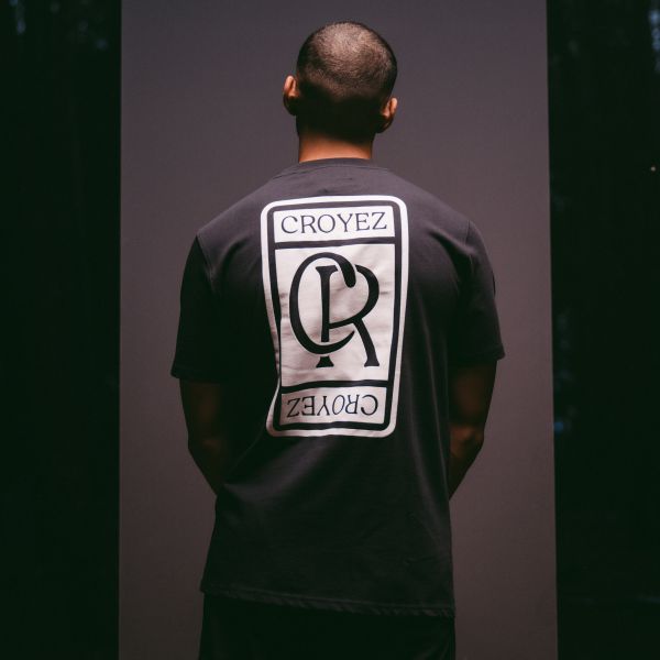 Croyez Initial T-shirt Zwart