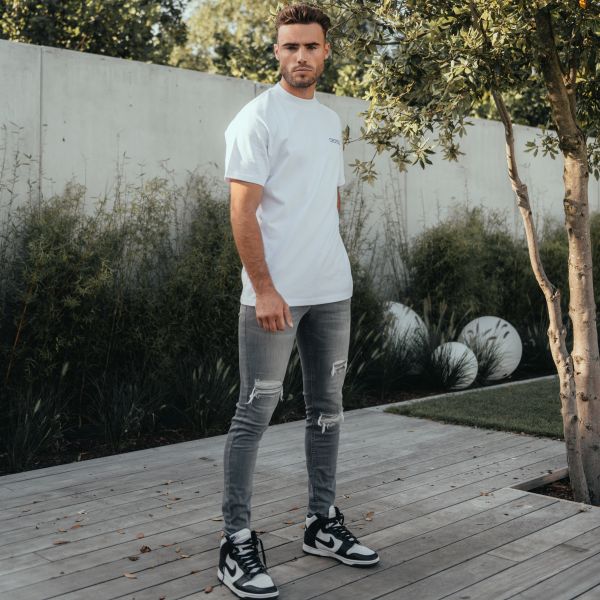 Croyez Stacked Logo T-shirt Wit