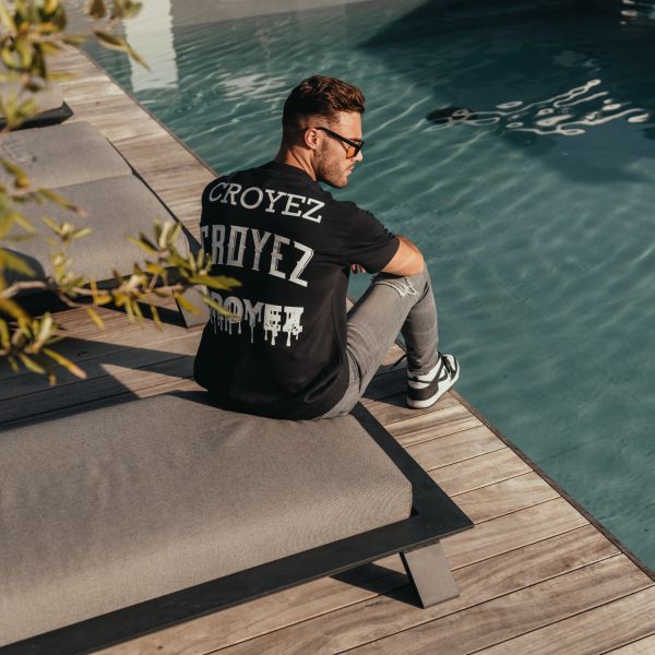Croyez Stacked Logo T-shirt Zwart