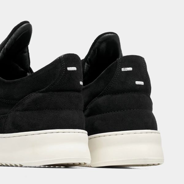 Filling Pieces Low Top Suede Sneaker Zwart