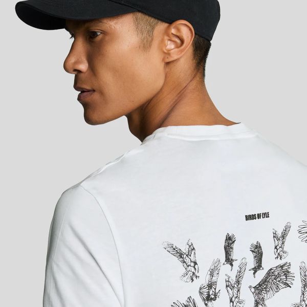 Lyle & Scott Scattered Eagles Graphic T-shirt Wit