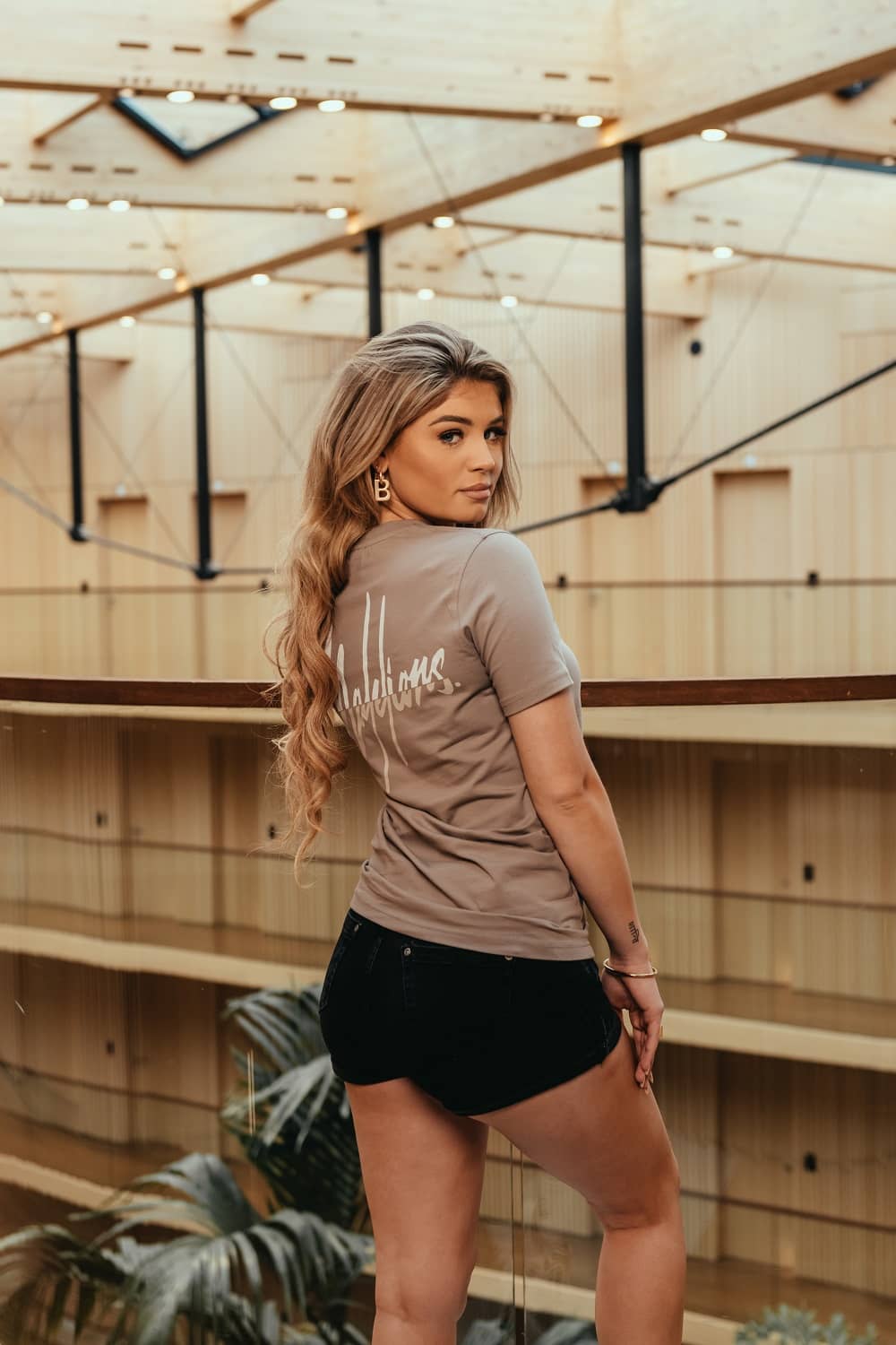Malelions Kiki T-shirt Dames Zand
