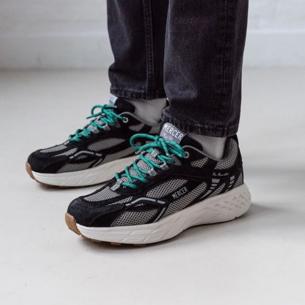 Mercer Amsterdam The Re-Run MAX Nubuck Sneaker Zwart
