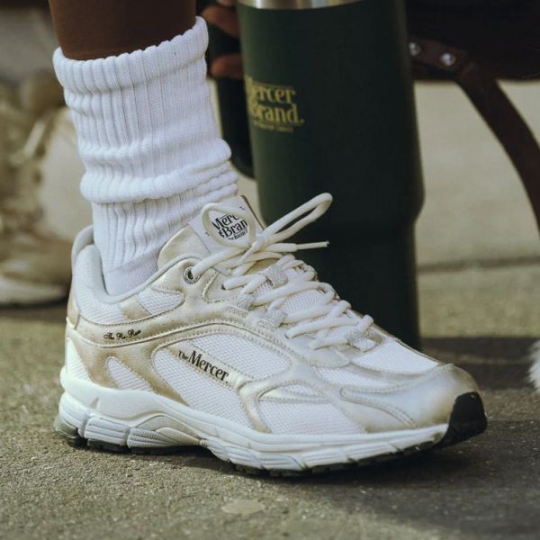 Mercer Amsterdam The Re-Run Metallic Sneaker Goud