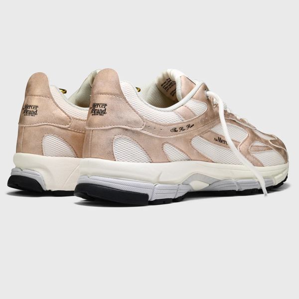 Mercer Amsterdam The Re-Run Metallic Sneaker Roze