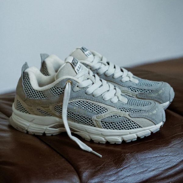 Mercer Amsterdam The Re-Run Nubuck Sneaker Licht Grijs