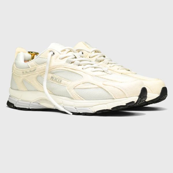 Mercer Amsterdam The Re-Run Pineapple 2.0 Sneaker Off White