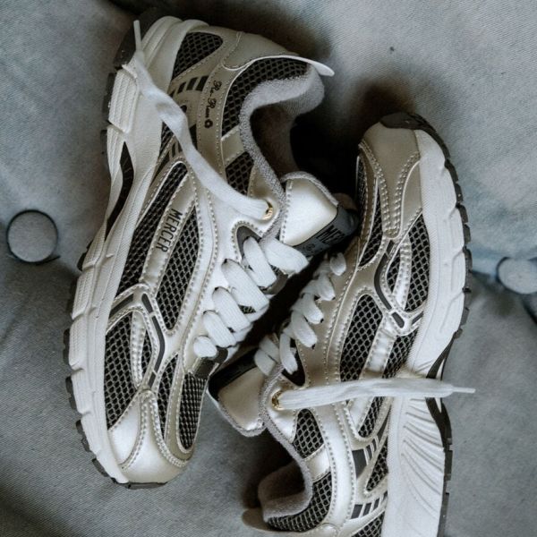 Mercer Amsterdam The Re-Run Sneaker Grijs