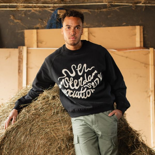 New Amsterdam Surf Association Tulip Leaves Sweater Zwart