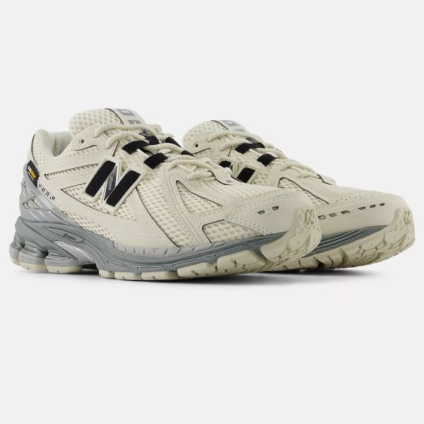 New Balance 1906R Sneaker Off White