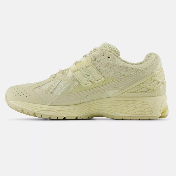 New Balance 1906U Sneaker Off White
