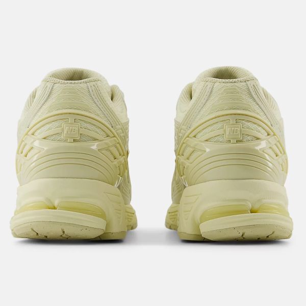 New Balance 1906U Sneaker Off White