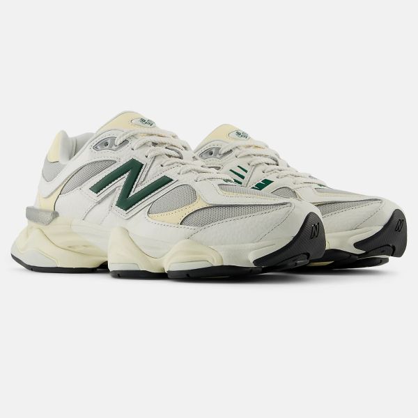 New Balance 9060 Sneaker Off White
