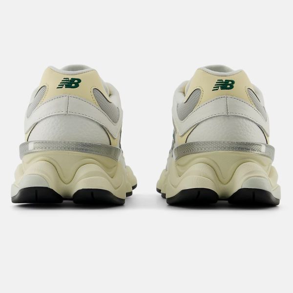 New Balance 9060 Sneaker Off White