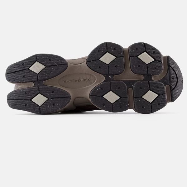 New Balance 9060 Sneaker Bruin