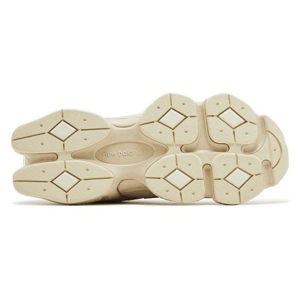 New Balance 9060 Sneaker Off White/Roze