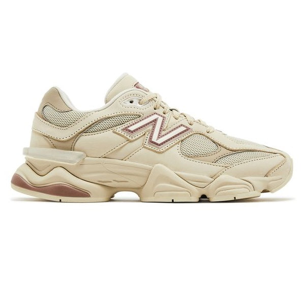 New Balance 9060 Sneaker Off White/Roze