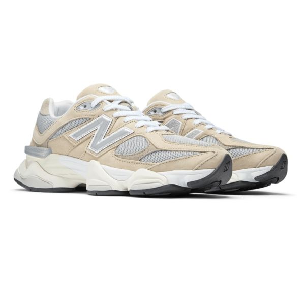New Balance 9060 Sneaker Beige