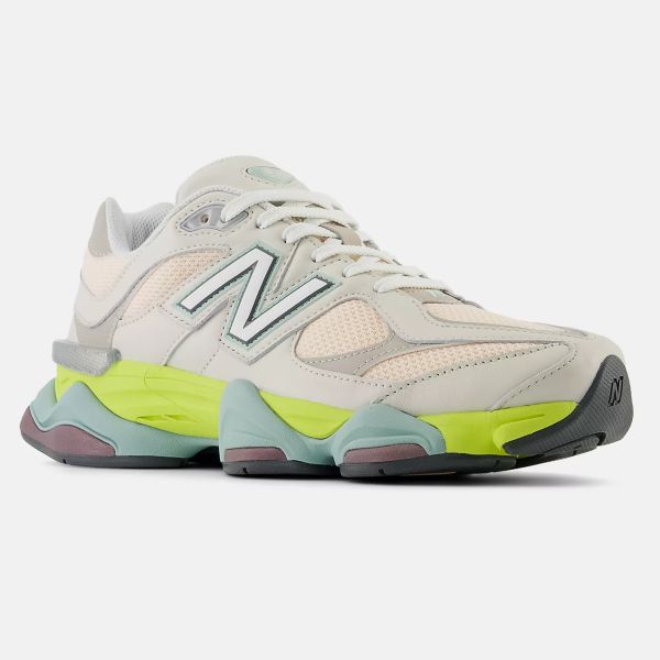 New Balance 9060 Sneaker Off White