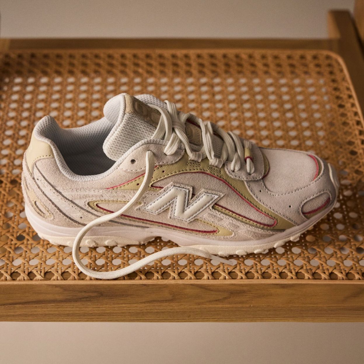 New Balance 204L Sneaker Off White