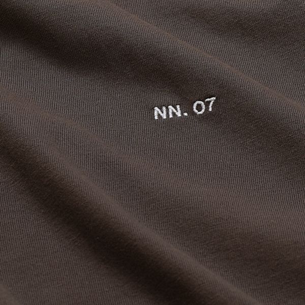 NN.07 Adam Emb T-shirt Bruin