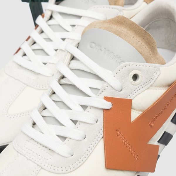 Off-White Floating Arrow Low Vulcanized Sneaker Wit