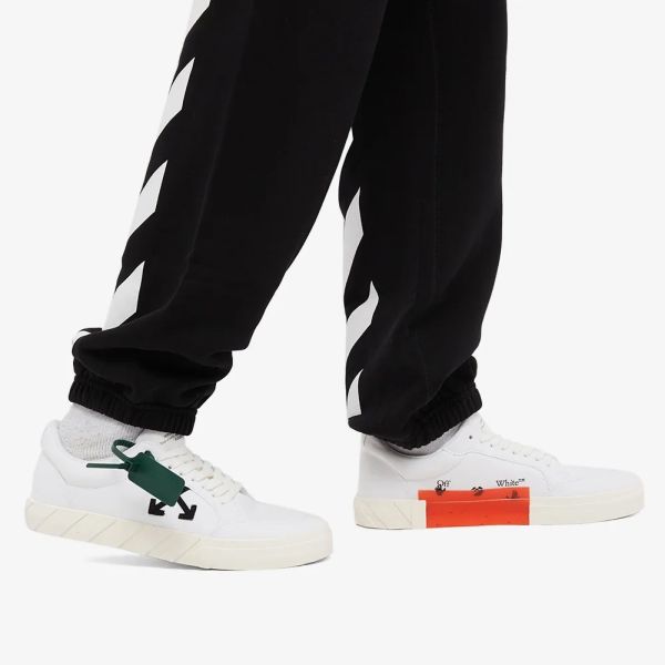 Off-White Low Vulcanized Canvas Sneaker Wit