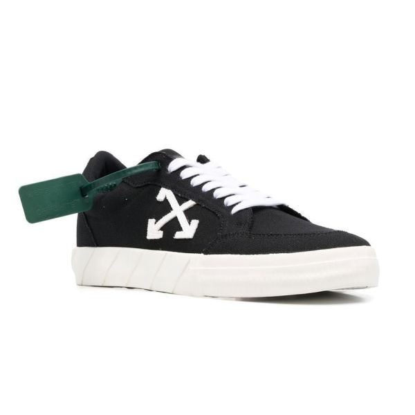 Off-White Low Vulcanized Canvas Sneaker Zwart