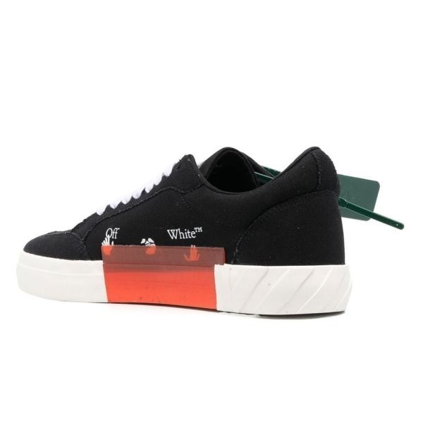 Off-White Low Vulcanized Canvas Sneaker Zwart