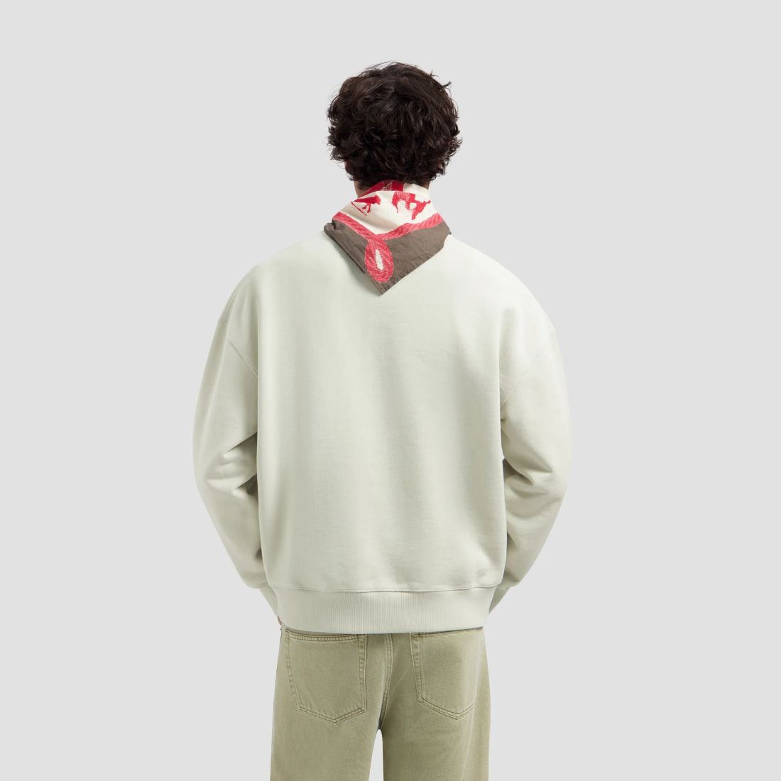 Olaf Sprayed Studio Sweater Beige