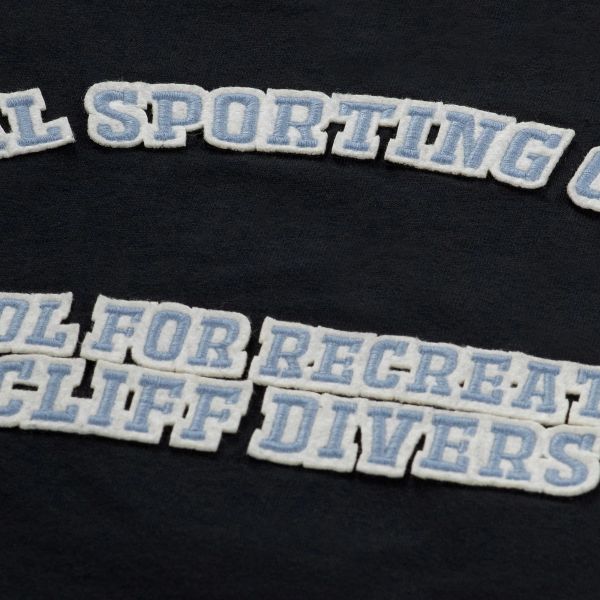 PAL Sporting Goods Cliff Divers School T-shirt Zwart