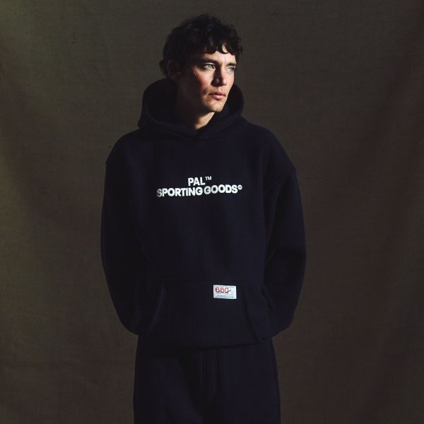 PAL Sporting Goods The Cyr Hoodie Zwart