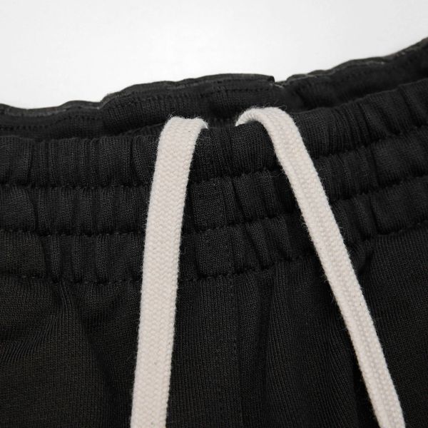 Represent Initial Korte Broek Zwart