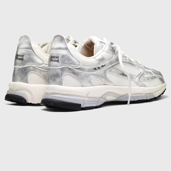 The Mercer Brand The Re-Run Metallic Sneaker Zilver