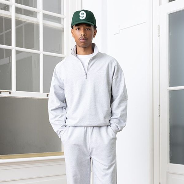The New Originals Emblem Half Zip Sweater Grijs