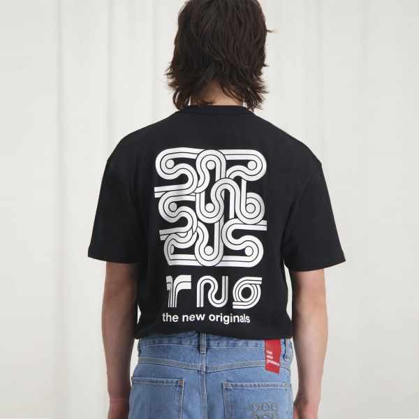 The New Originals Supergraphic T-shirt Zwart